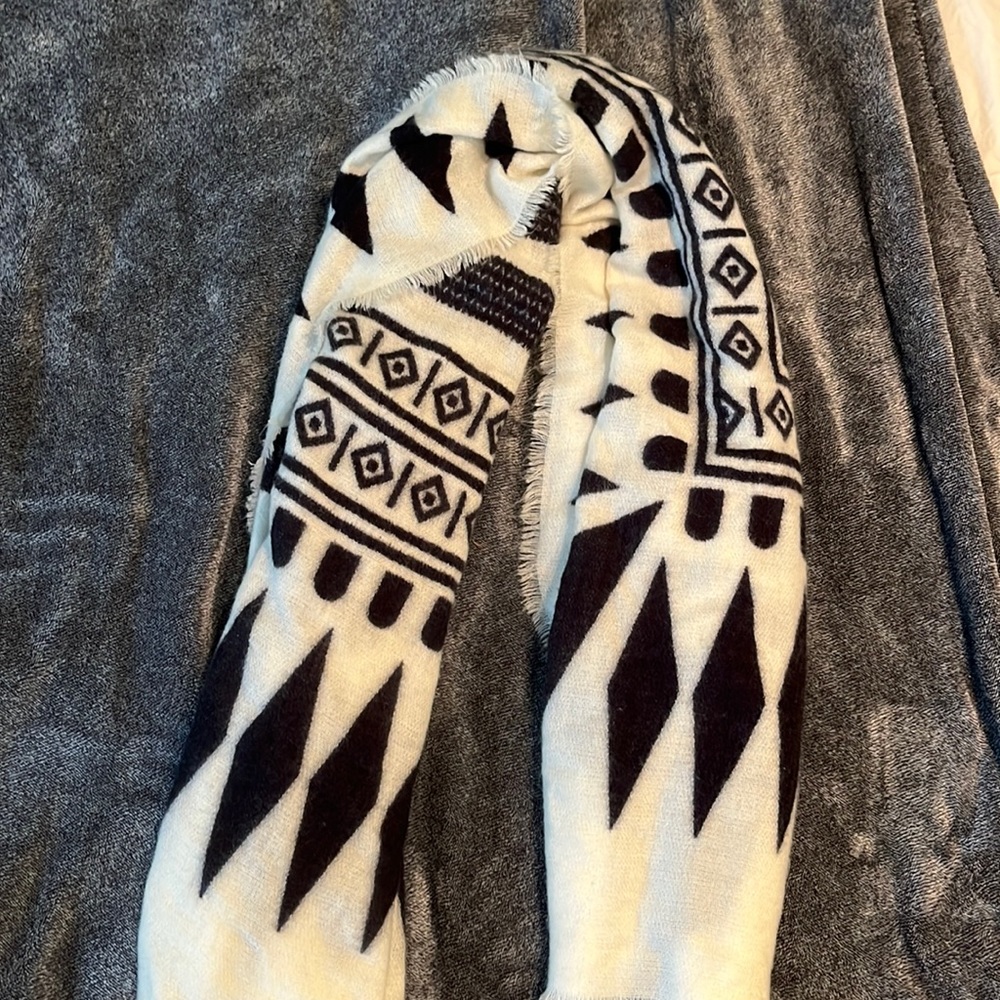 Warm Aztec scarf